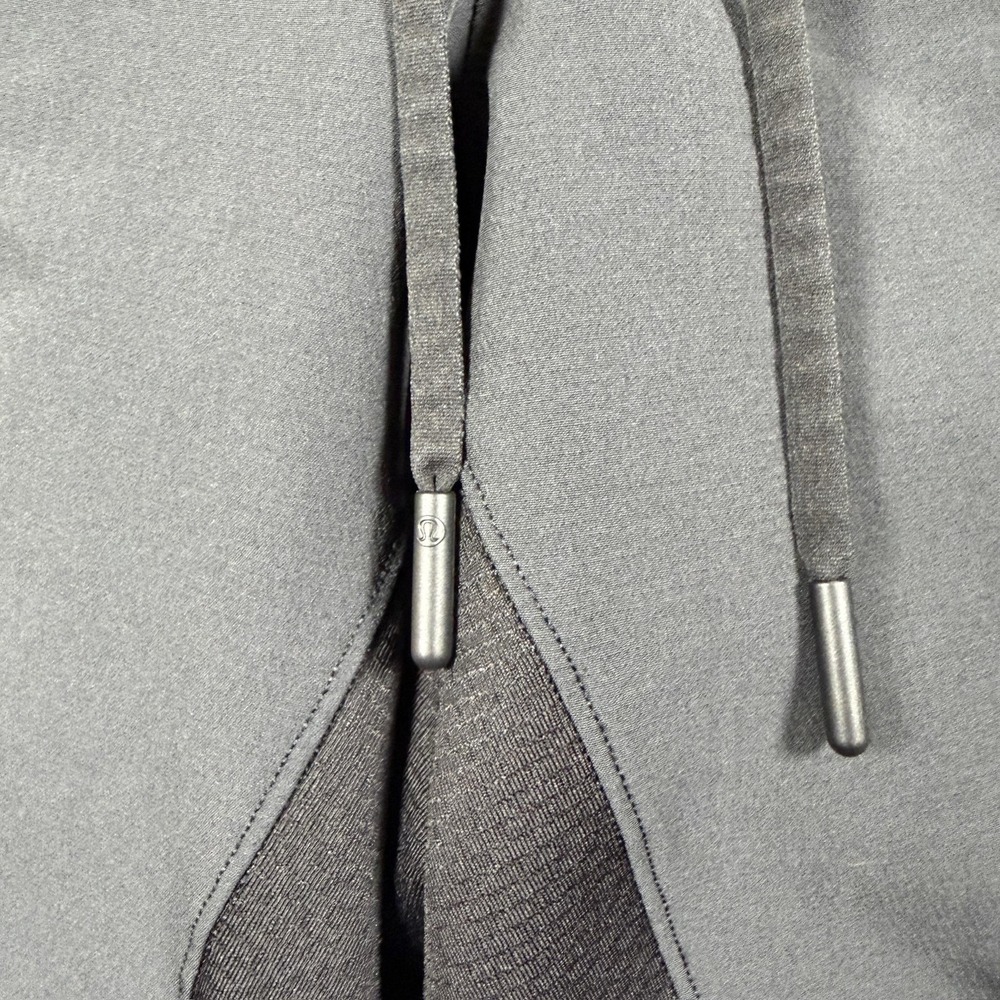 Lululemon License to Train Pants Mens Medium Black Gray Mesh Stretch Jogger - Picture 3 of 10